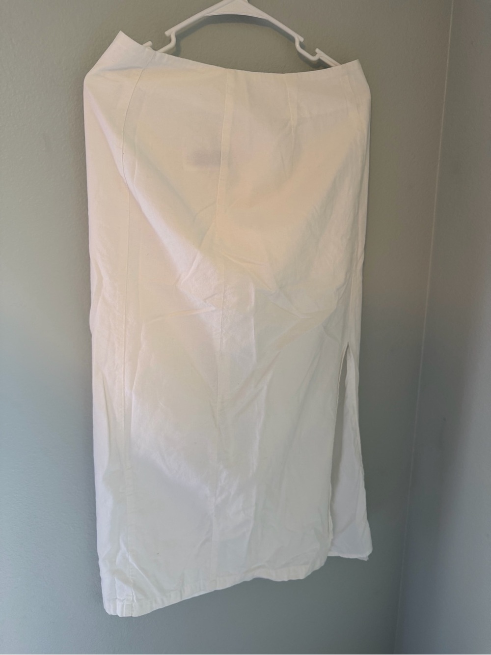 Cider White Pencil Midi Skirt with Side Slit